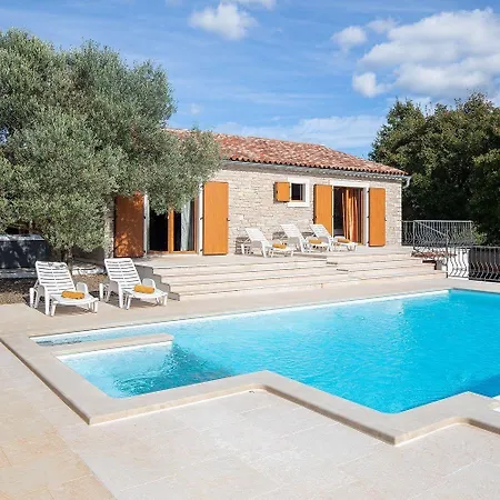 Haus In Bertosi Mit Privatem Pool * Pulici